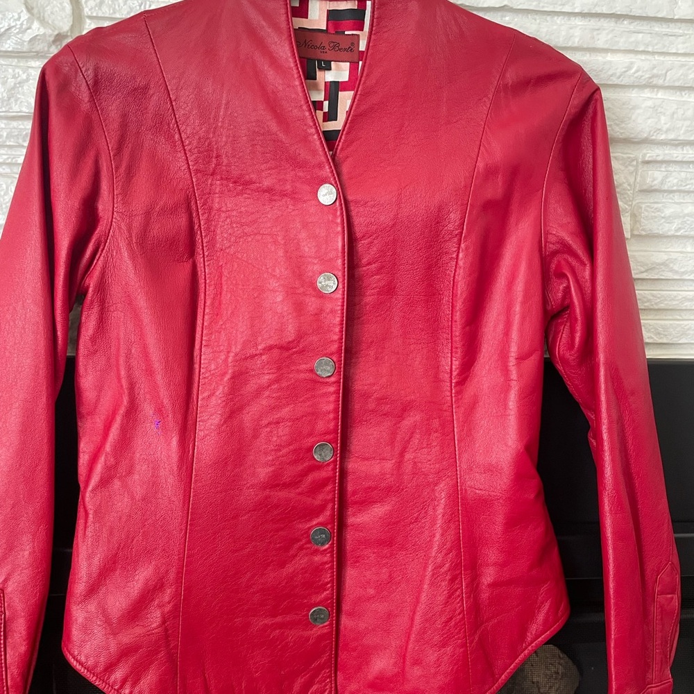 Vibrant Red Leather Jacket with Mandarin Collar and Sleek Silhouette